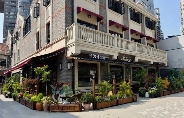 调统益里“弄堂音乐角”唱响石库门不朽情缘平台网站假期邂逅海派新腔(图2)